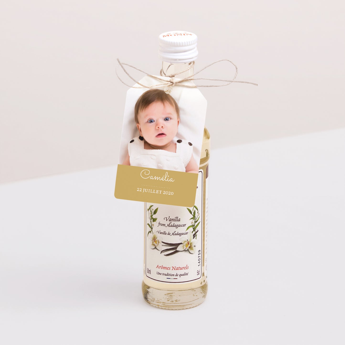 Vorgelochtes Etikett Geburt Fähnchen Kleid mit Punkten foto N° 3