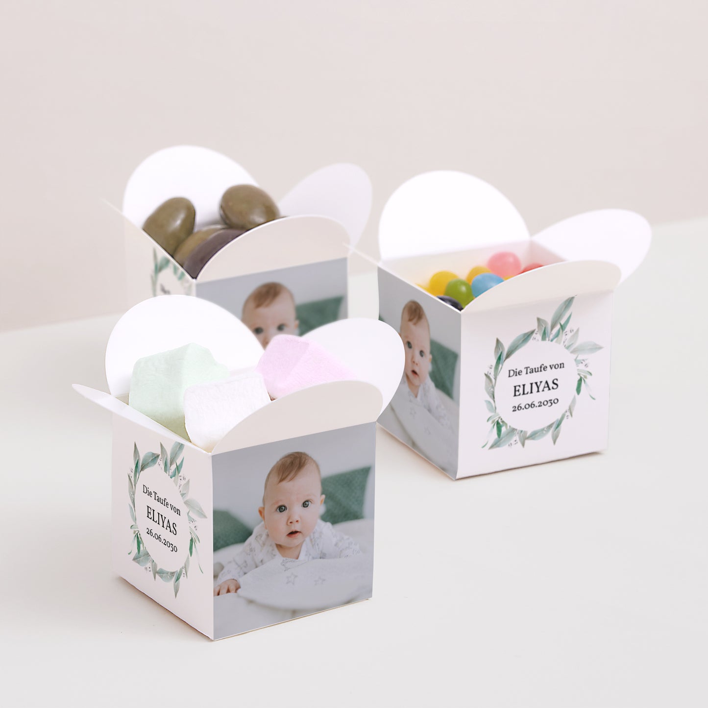 Geschenkbox Taufe Schmetterlingsöffnung Blumenkranz II foto N° 3