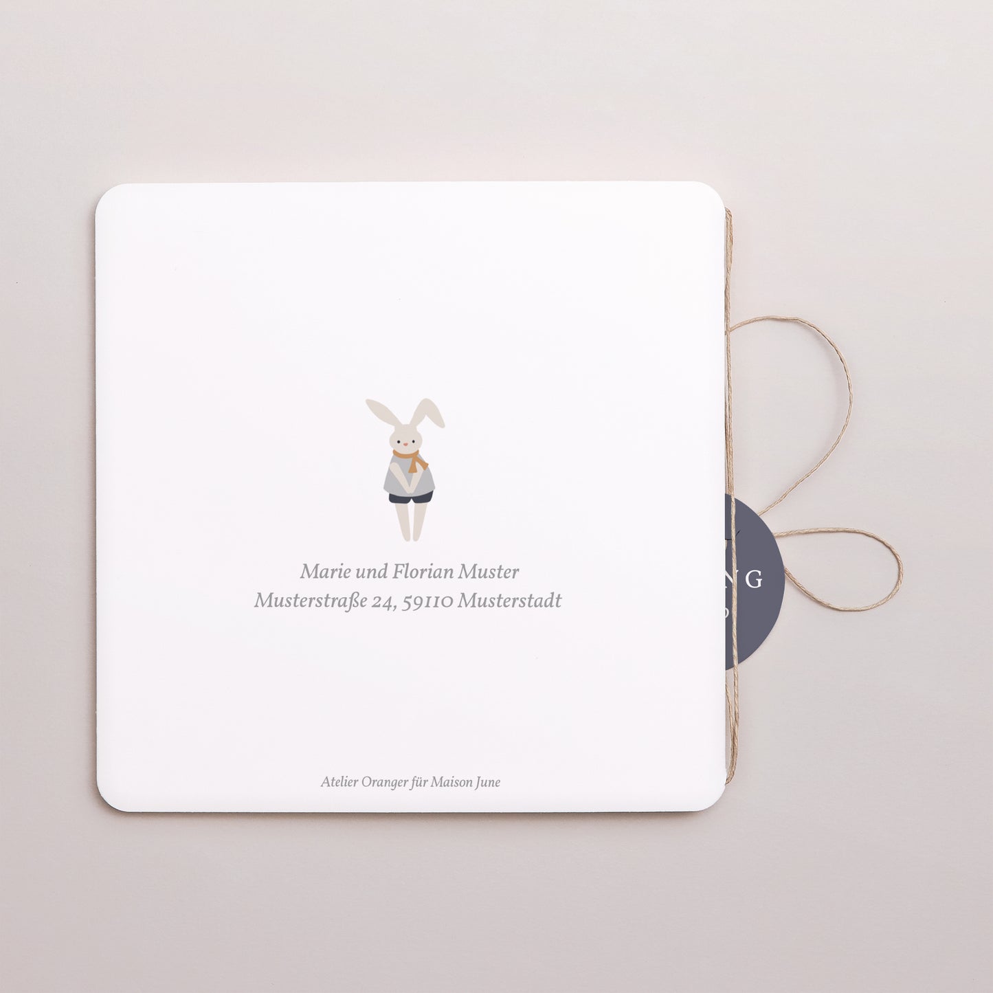 Geburtskarte Doppel-Quadrateinschlag, abgerundete Ecken, runde Etikette Pause Kuscheltier Junge, Kaninchen foto N° 3