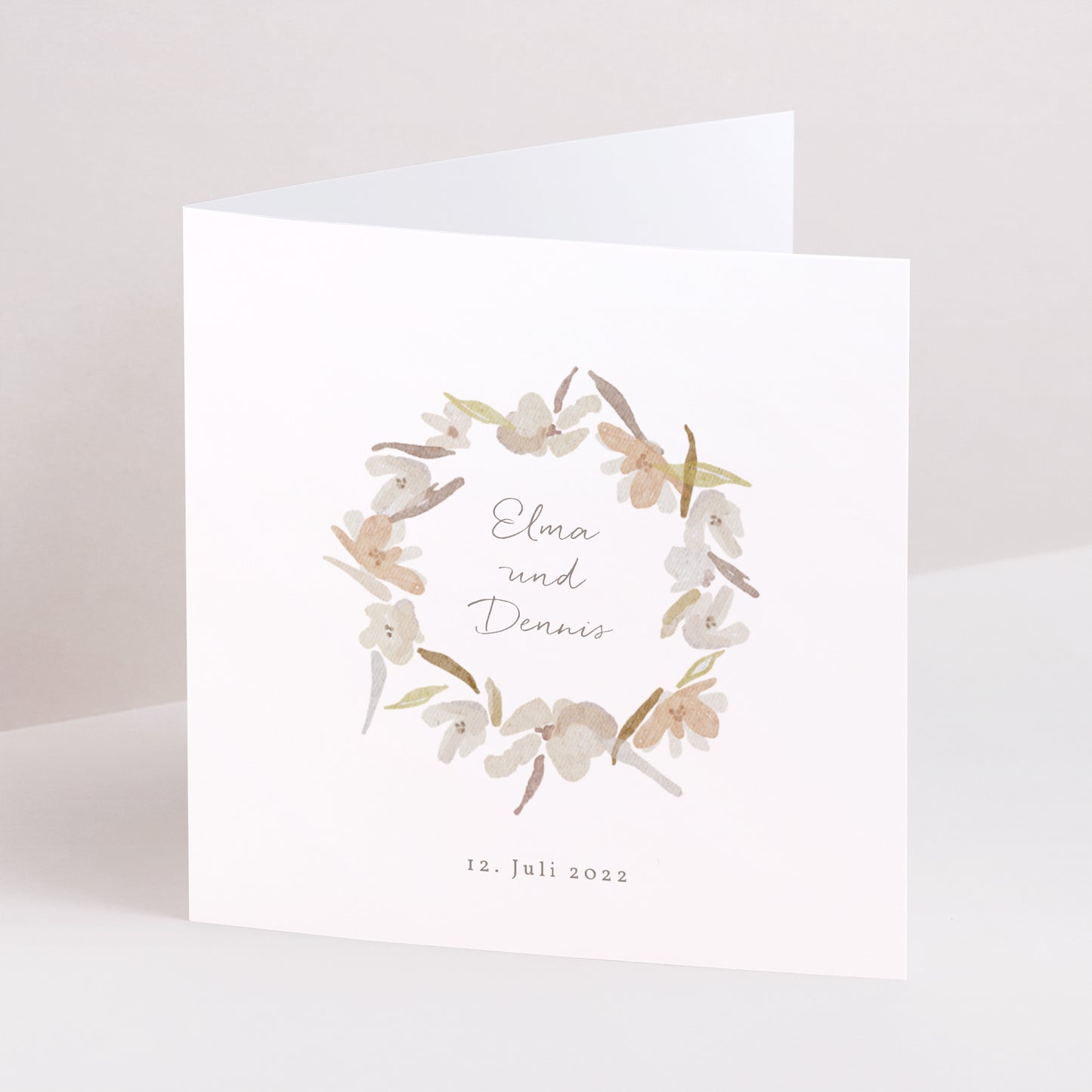 Einladungskarte Hochzeit Doppelflügiges Quadrat Kranz Blumen Aquarell foto N° 1