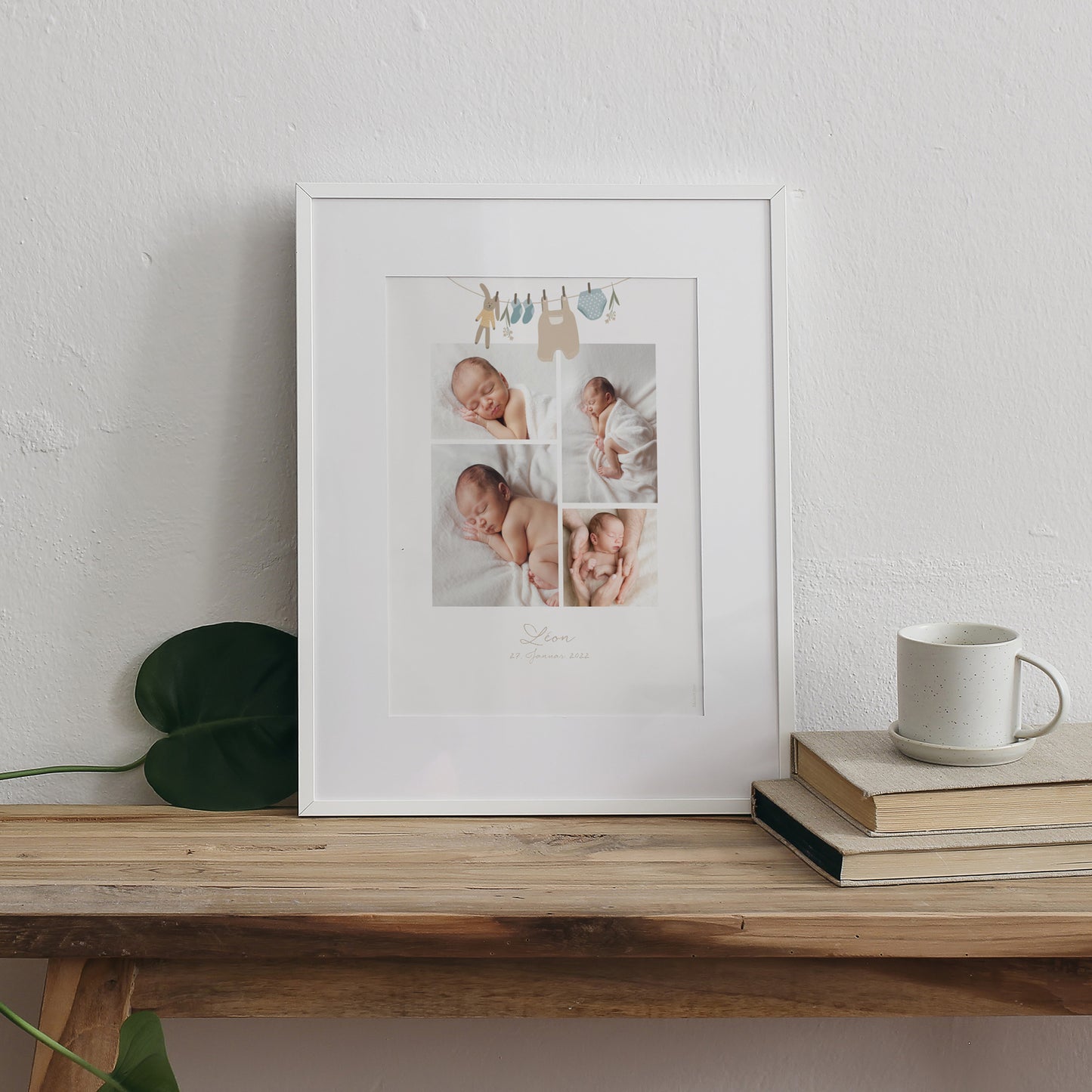 Poster Geburt Porträt Kleine Jungenkleidung auf der Wäscheleine foto N° 3