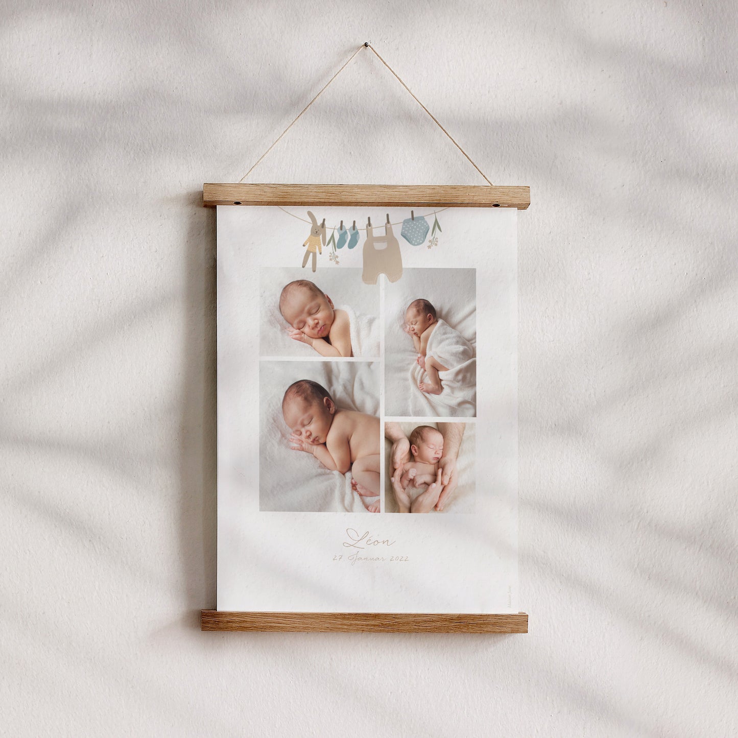 Poster Geburt Porträt Kleine Jungenkleidung auf der Wäscheleine foto N° 4