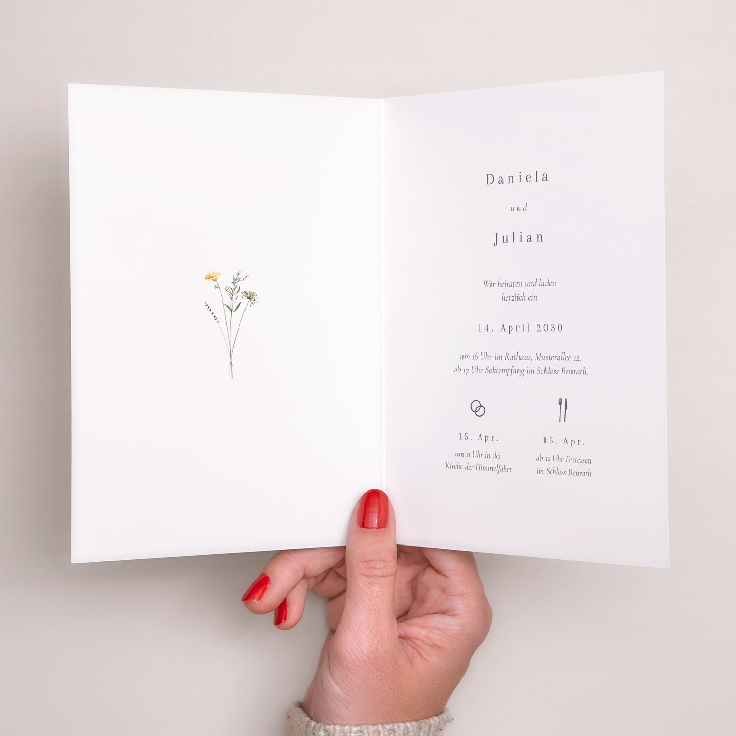 Hochzeitseinladung Doppelflügelporträt Krone kleine Blumen foto N° 2