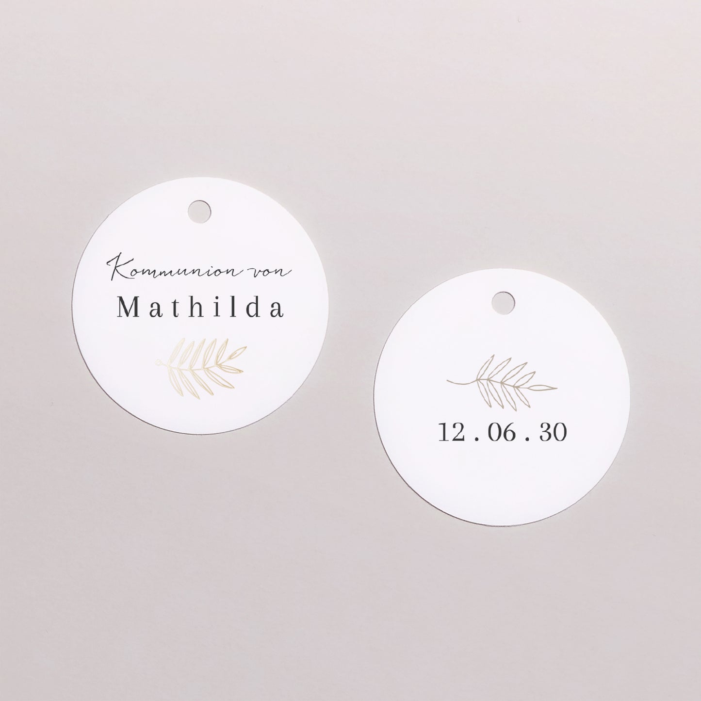 Geschenkbox Kommunion Kugel mit runder Etikette Hübsche Krone foto N° 3