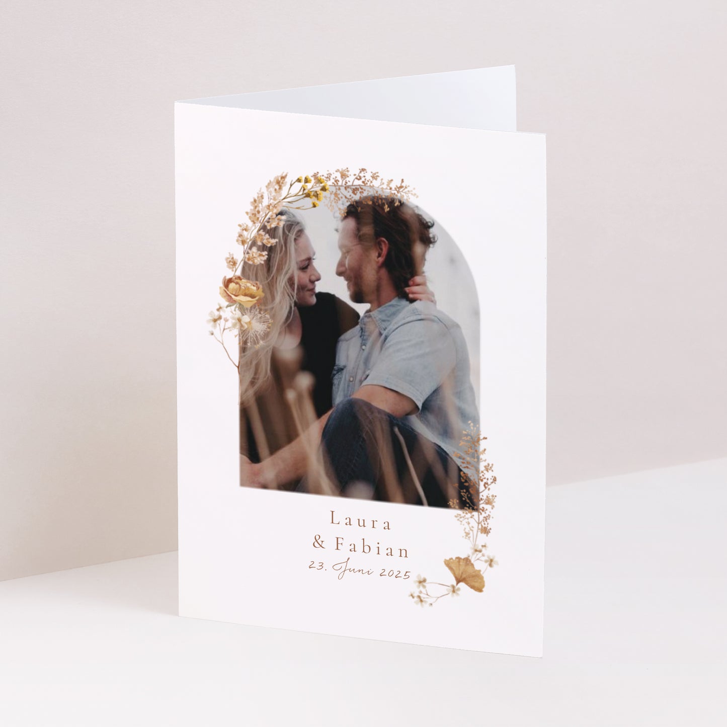 Einladungskarte Hochzeit Doppelflügelporträt ländlich creme schick foto N° 1