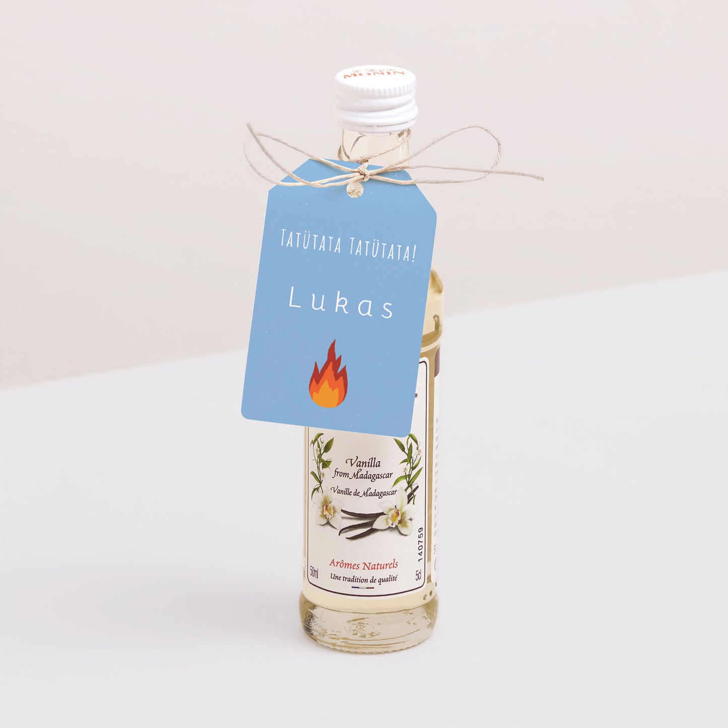 Vorgelochtes Etikett Kindergeburtstag Fähnchen Feuerwehrmann in Flammen! foto N° 3