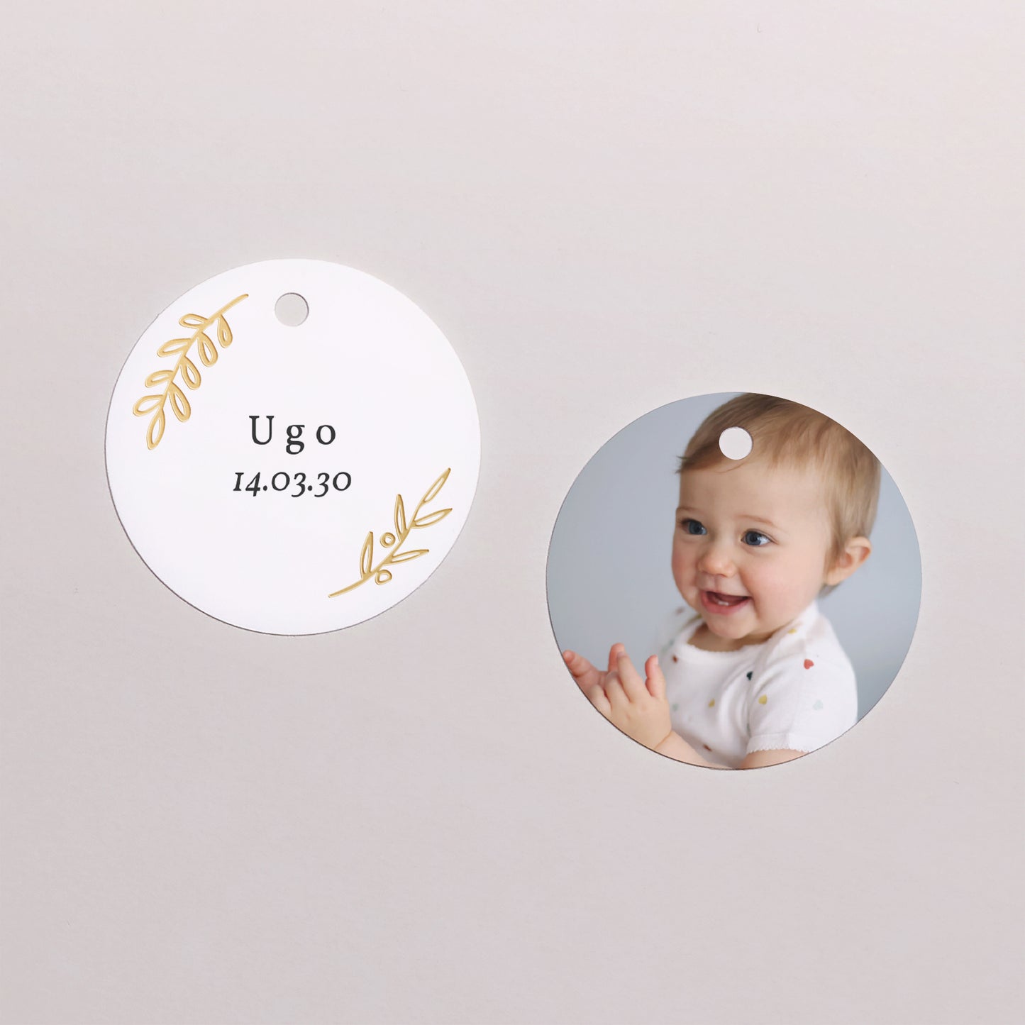 Geschenkbox Taufe Kugel mit runder Etikette Blumengold & Muster foto N° 3