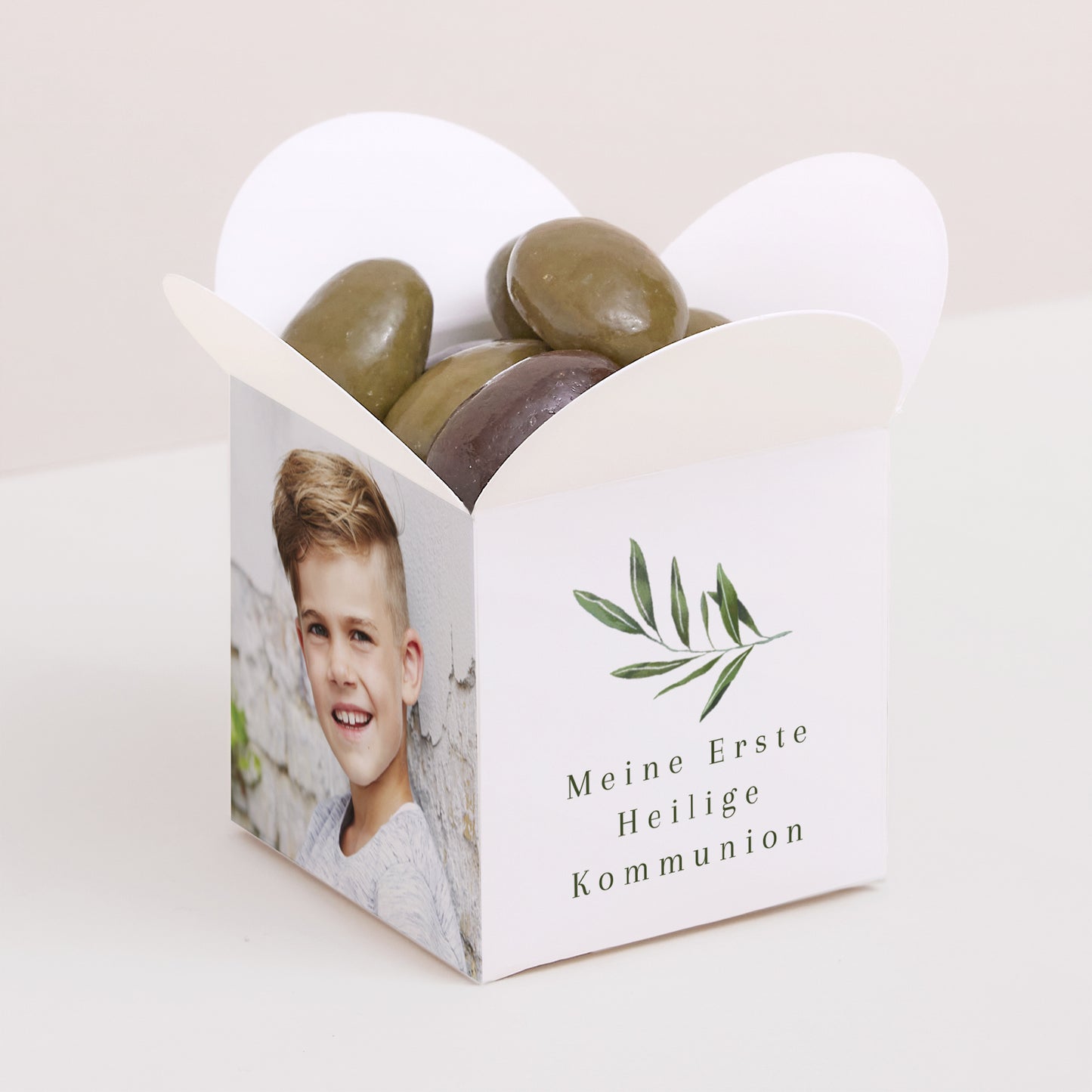 Geschenkbox Kommunion Schmetterlingsöffnung Gesegneter Zweig foto N° 1