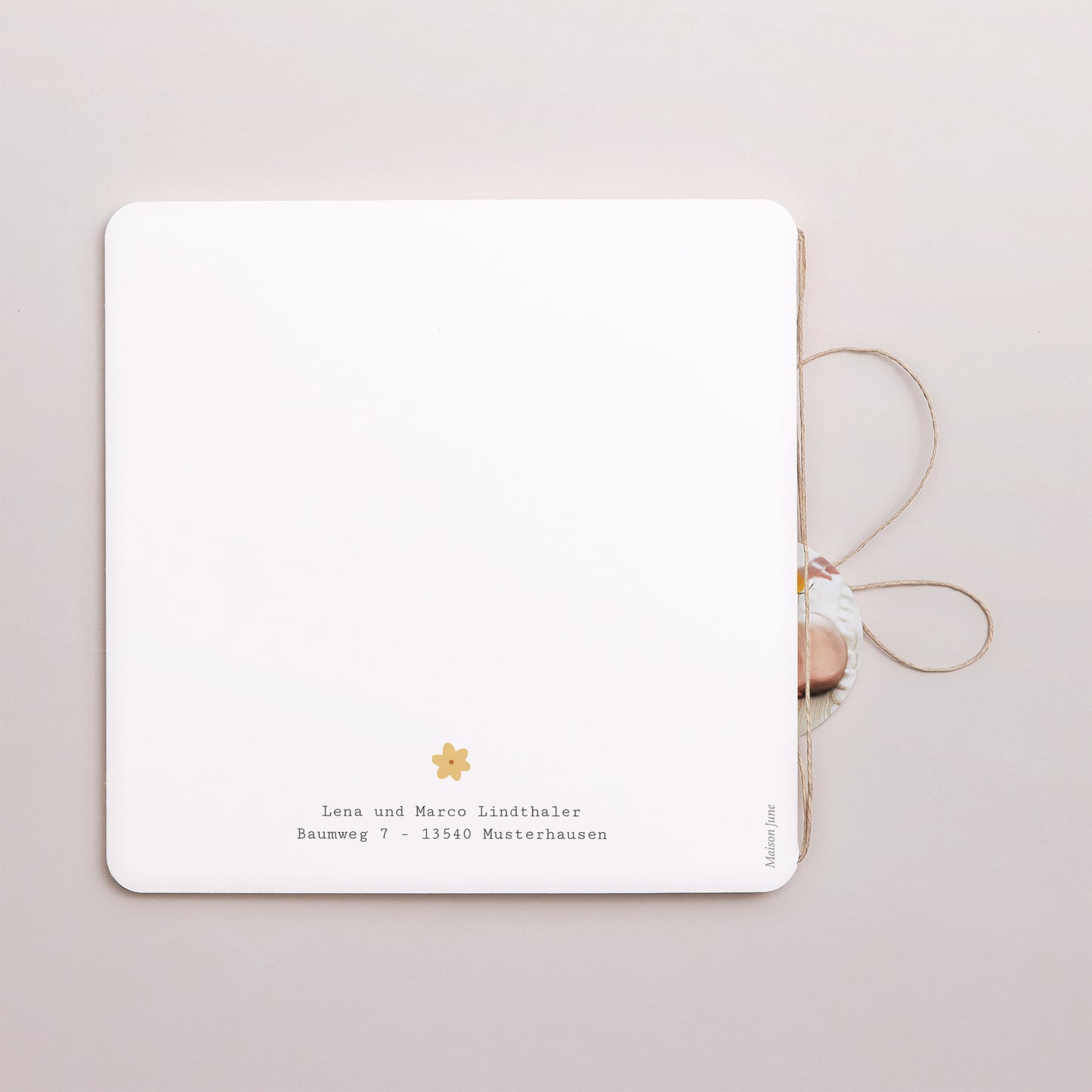 Geburtskarte Doppel-Quadrateinschlag, abgerundete Ecken, runde Etikette foto N° 3