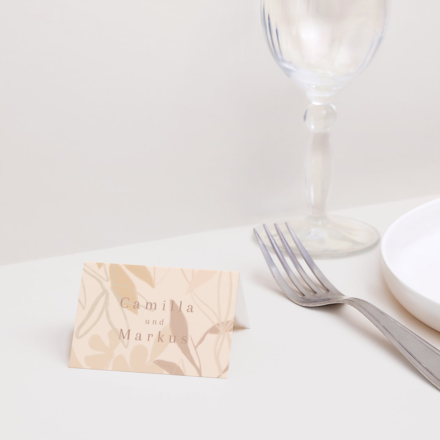 Tischkarten Hochzeit Quer Hinter dem Laub foto N° 2