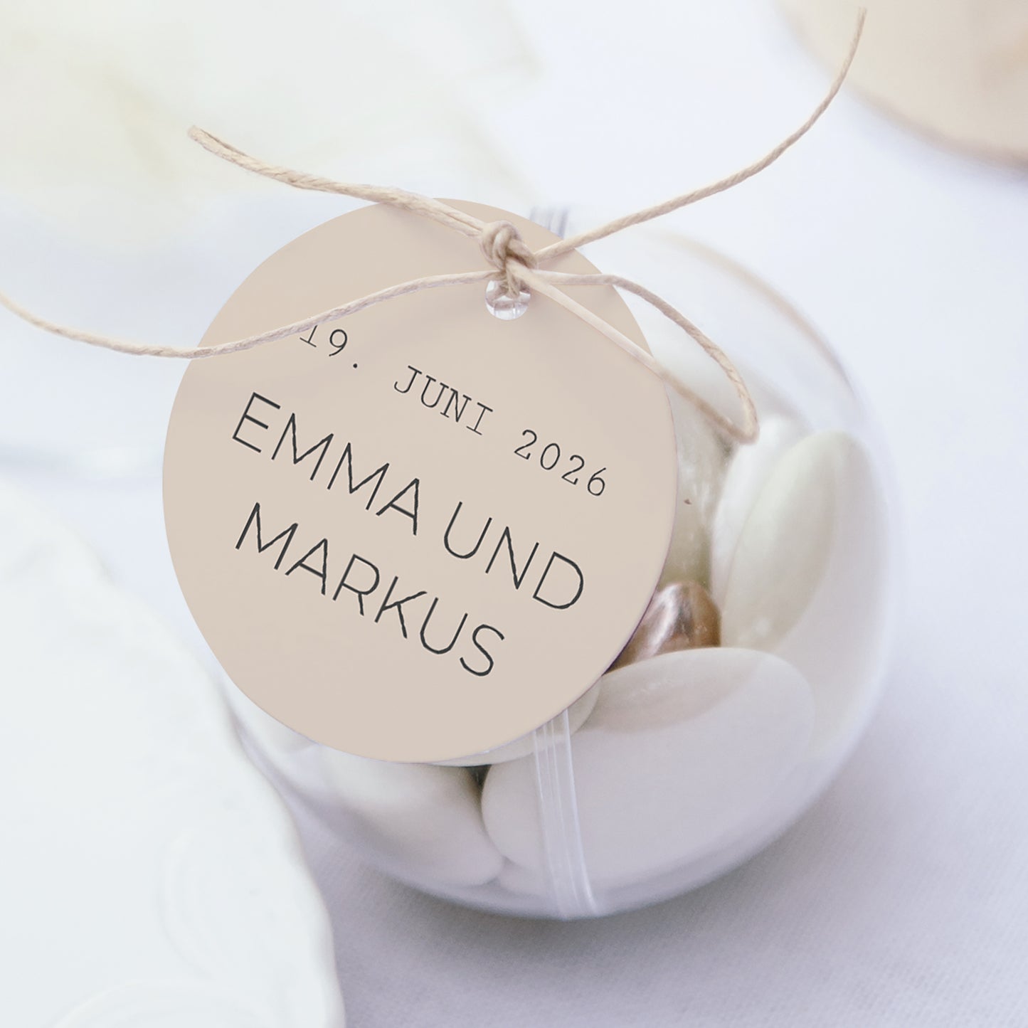 Geschenkbox Hochzeit Kugel mit runder Etikette Die Reise eines Lebens foto N° 1