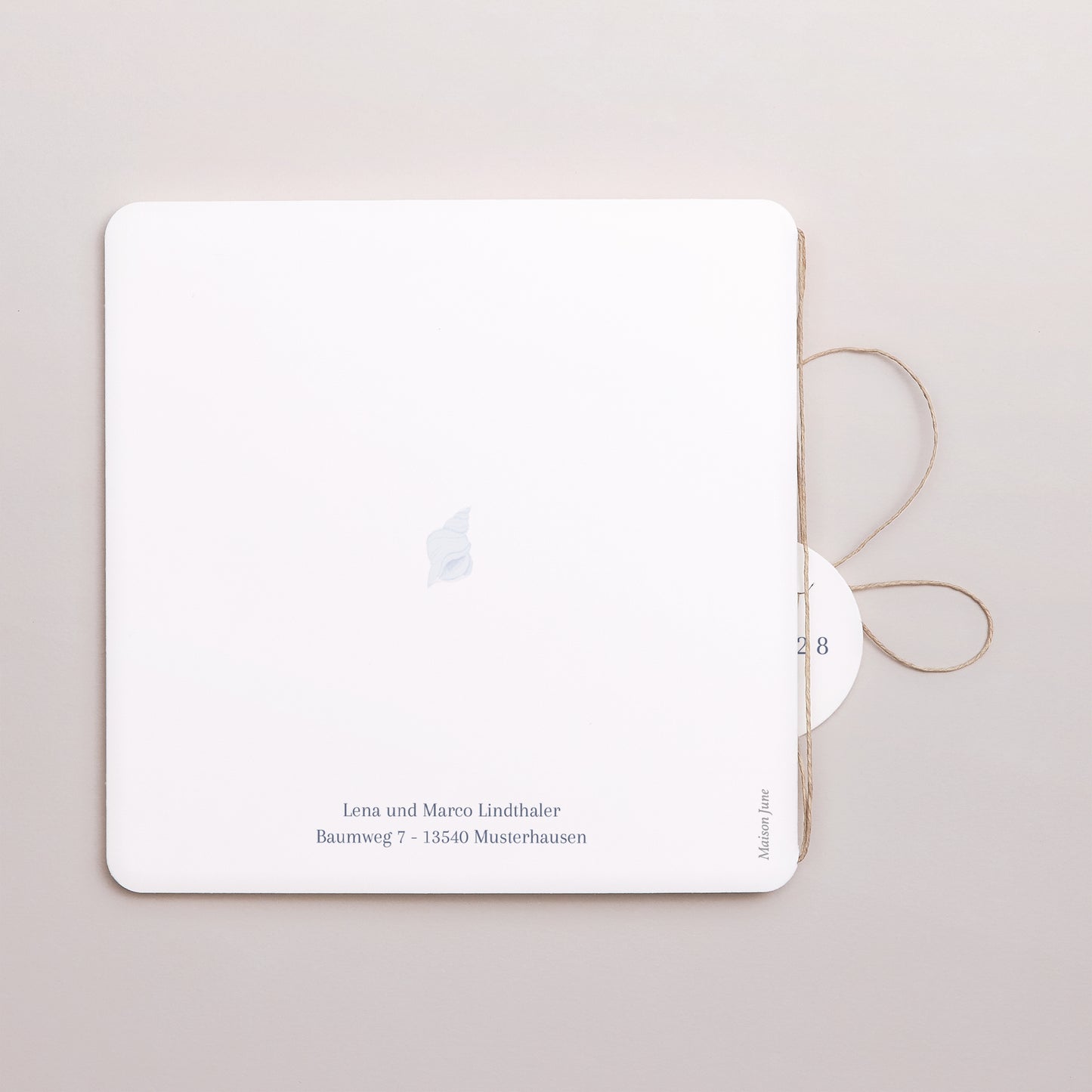 Geburtskarte Doppel-Quadrateinschlag, abgerundete Ecken, runde Etikette Kleine Schritte am Wasser foto N° 3