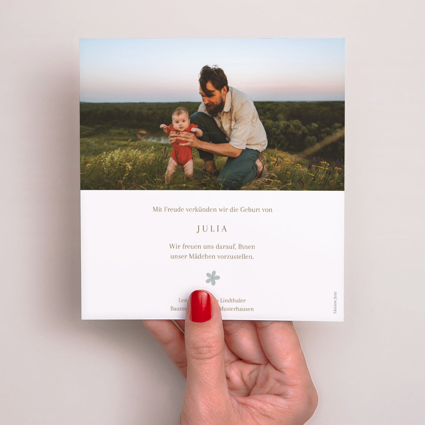 Geburtskarten Quadrat Kleine Schritte auf den Feldern foto N° 3