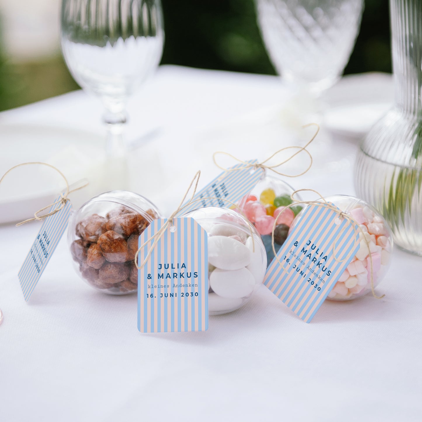 Geschenkbox Hochzeit Ball mit Wimpel-Etikett Liebe am Strand foto N° 2