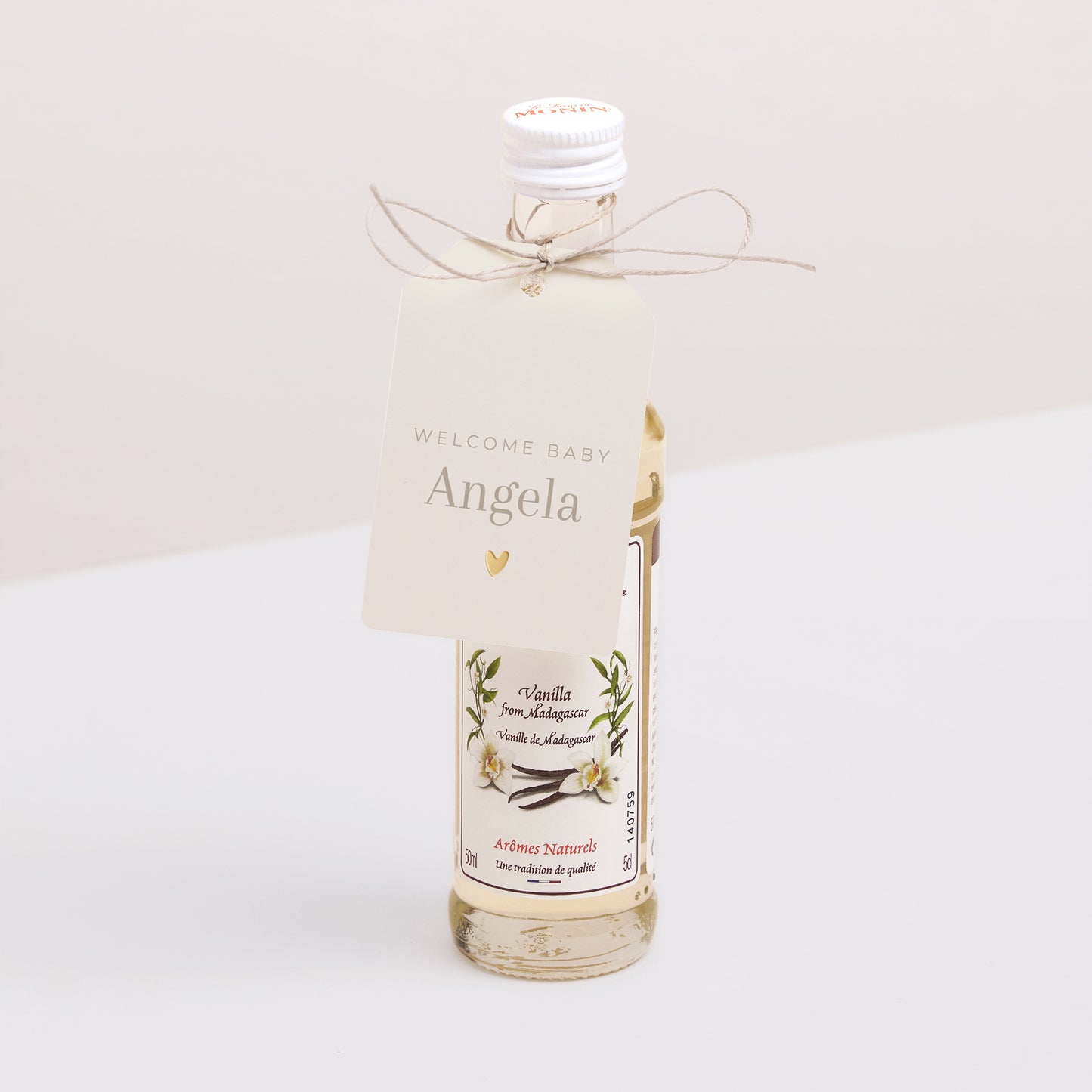 Vorgelochtes Etikett Geburt Fähnchen foto N° 3