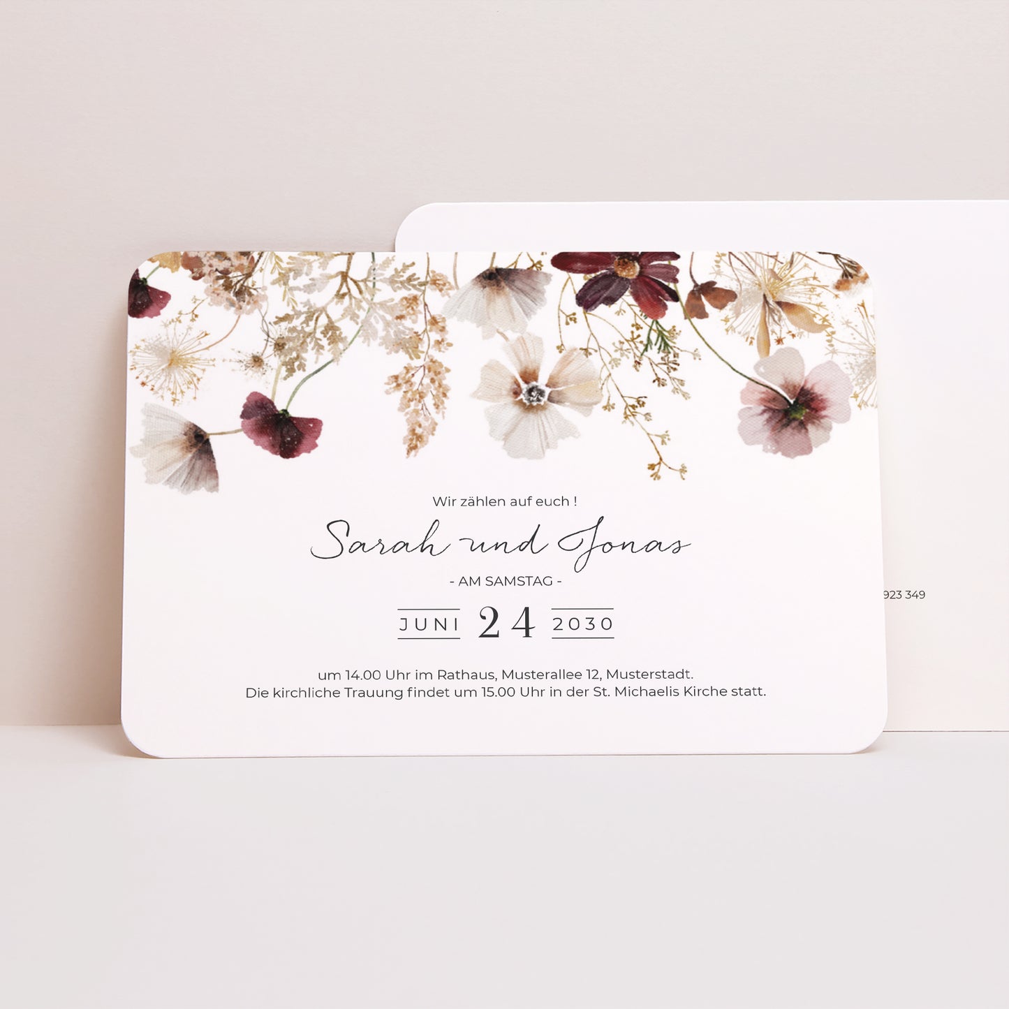 Hochzeitseinladung Landschaft, abgerundete Ränder getrocknete Wiesenblumen foto N° 1