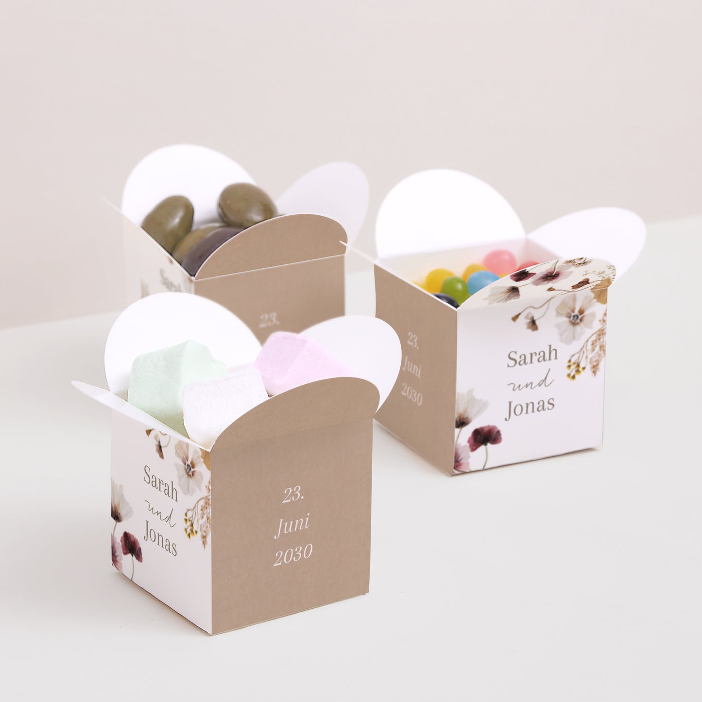 Geschenkbox Hochzeit Schmetterlingsöffnung Getrocknete Wiesenblumen II foto N° 3