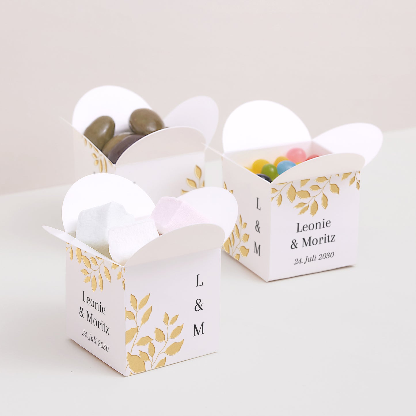 Geschenkbox Hochzeit Schmetterlingsöffnung goldenes Laub foto N° 3
