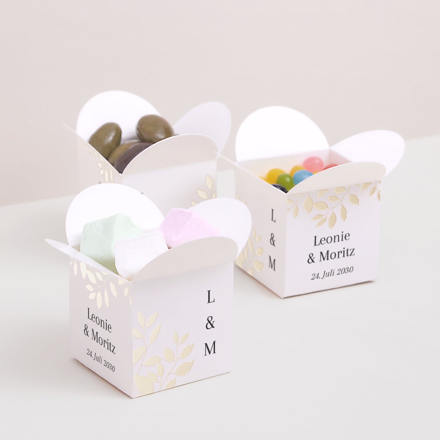 Geschenkbox Hochzeit Schmetterlingsöffnung goldenes Laub foto N° 3