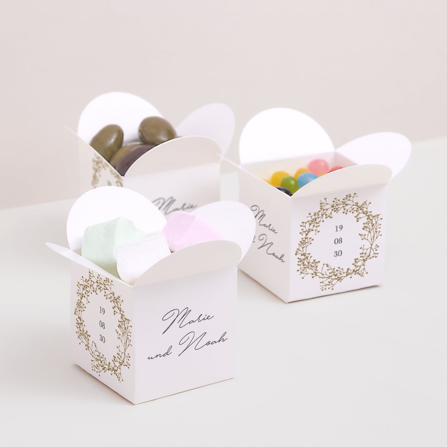 Geschenkbox Hochzeit Schmetterlingsöffnung Goldkranz Gypsophila foto N° 3