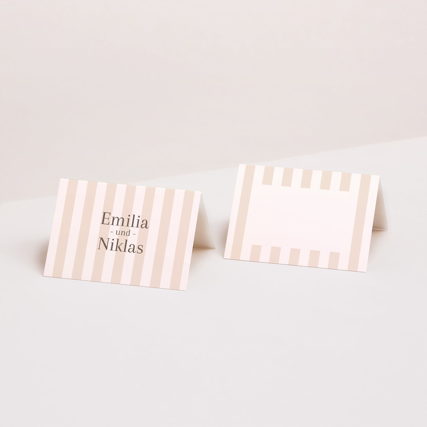 Tischkarten Hochzeit Quer Beige Streifen foto N° 1