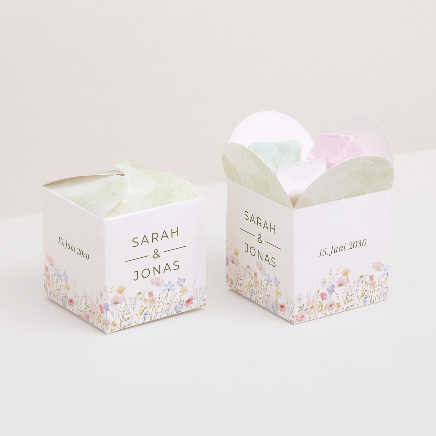 Geschenkbox Hochzeit Schmetterlingsöffnung Wildblumenkranz foto N° 2