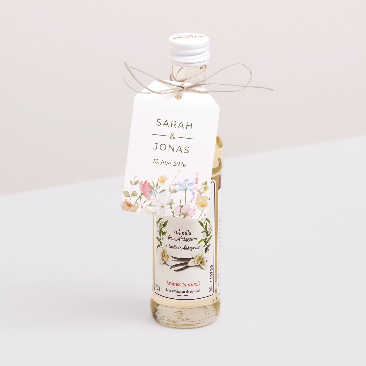 Vorgelochtes Etikett Hochzeit Fähnchen Wildblumenkranz foto N° 3