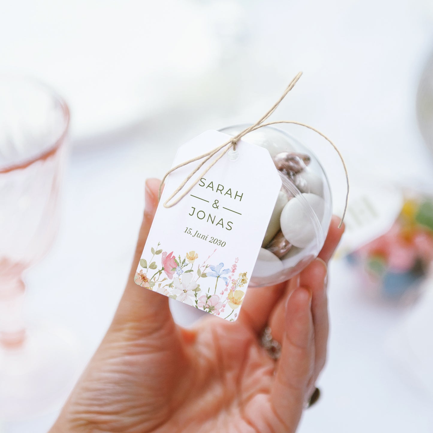 Geschenkbox Hochzeit Ball mit Wimpel-Etikett Wildblumenkranz foto N° 3