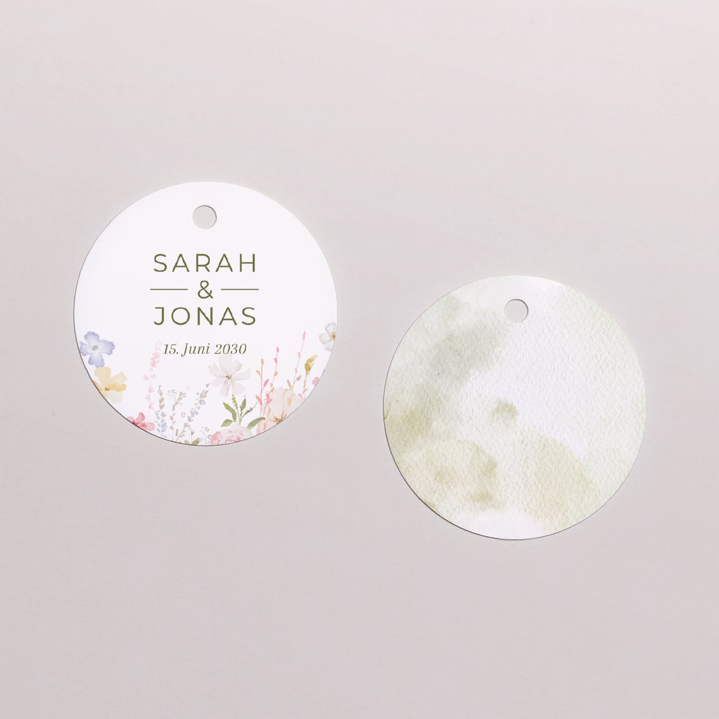 Geschenkbox Hochzeit Kugel mit runder Etikette Wildblumenkranz foto N° 3