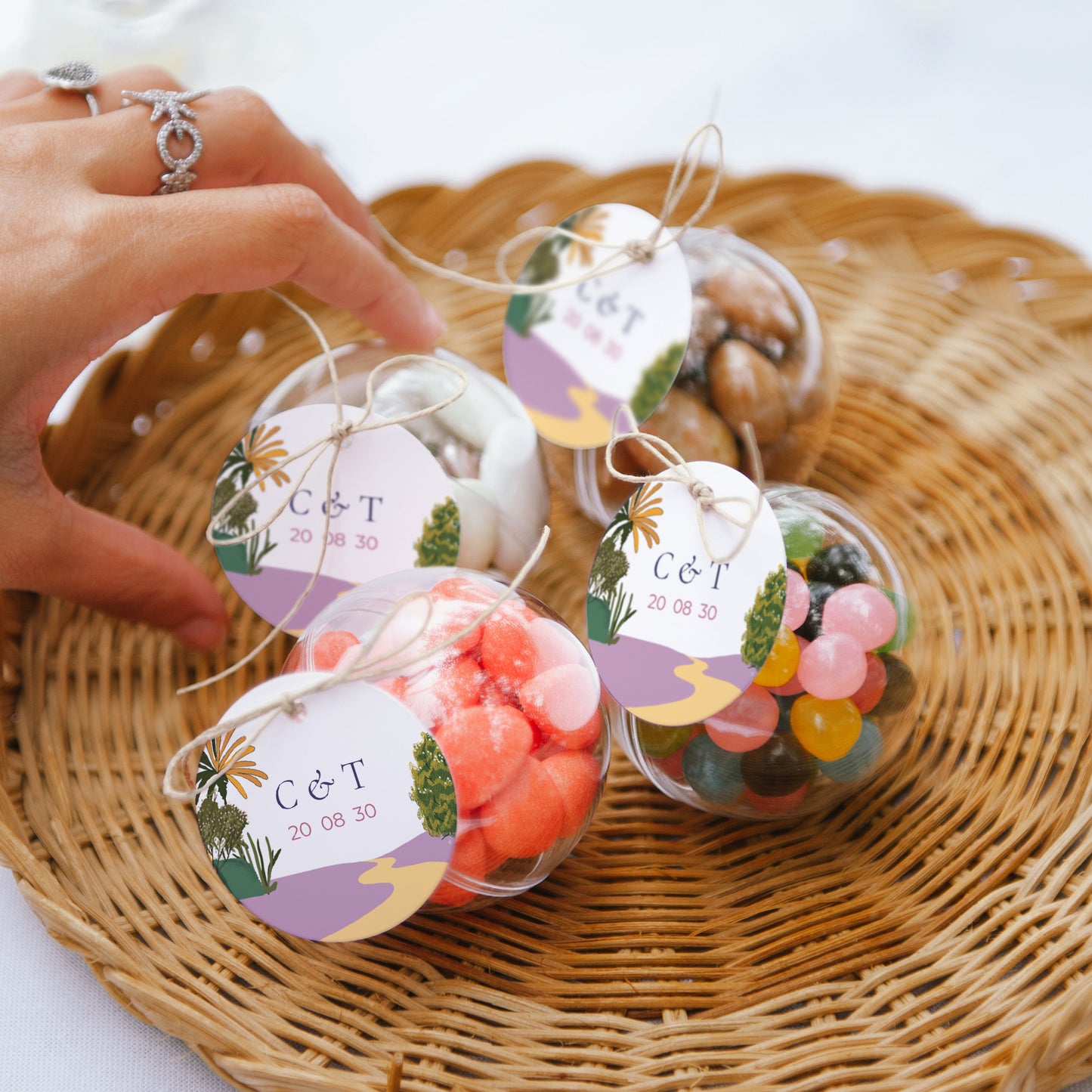 Geschenkbox Hochzeit Kugel mit runder Etikette Flaneure foto N° 2
