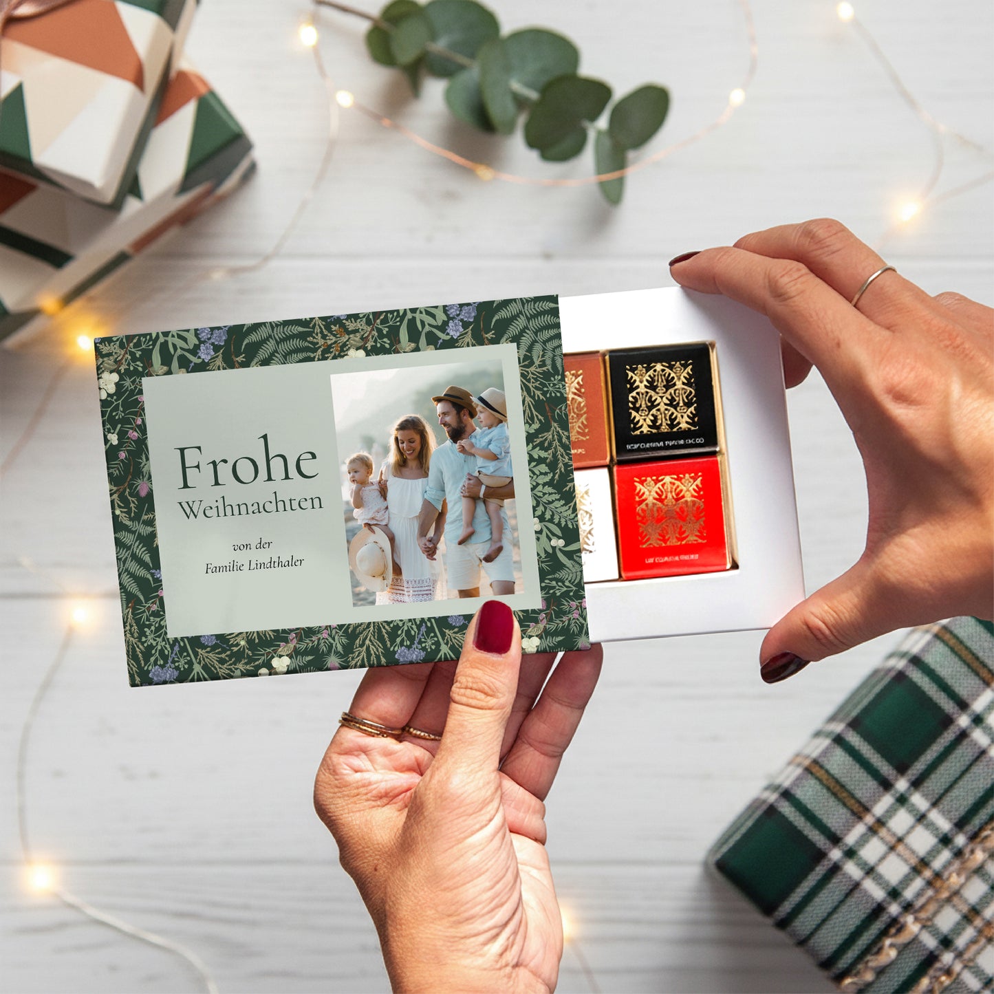Personalisierte Schokoladenbox Weihnachten 6 Schokoladen Winterlaub foto N° 1
