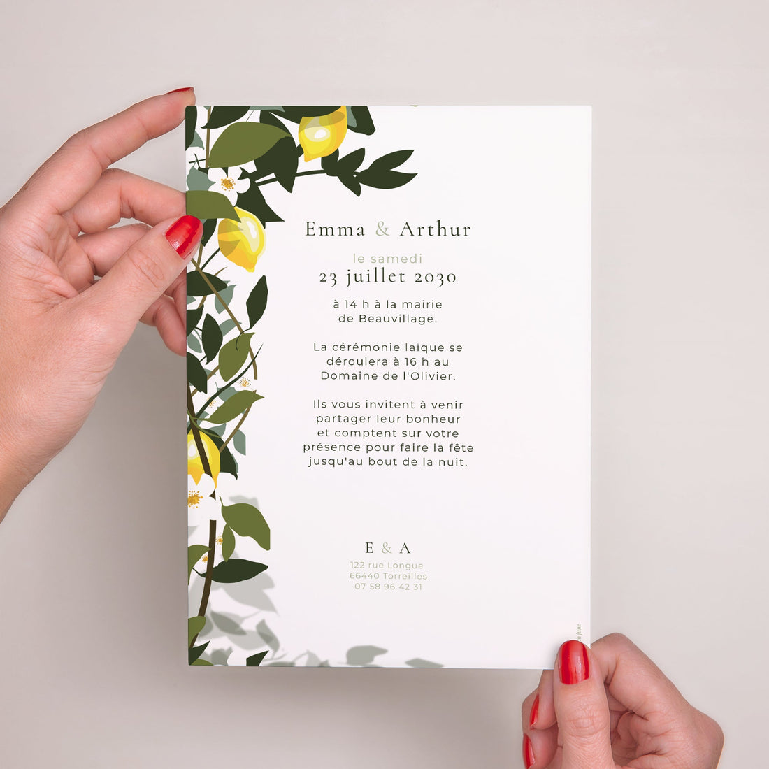 Quelle est la différence entre un faire-part et une invitation ?