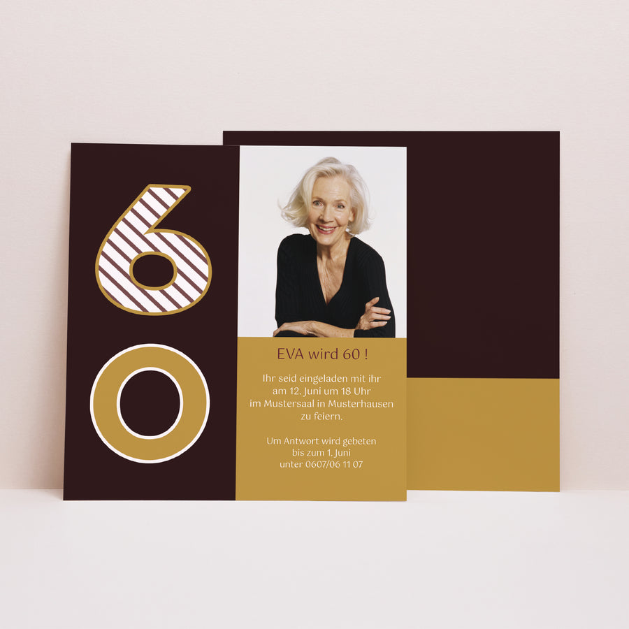 Beilegekarte Geburtstag Erwachsener Quadrat 60 Jahre - Gold und Schokolade foto