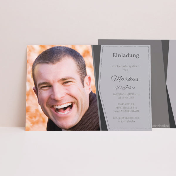 Einladungskarte Geburtstag Landschaft Rahmen aus Silber foto