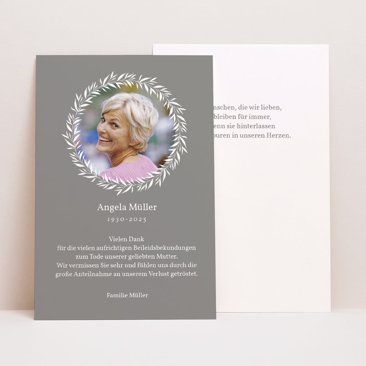 Trauerkarte PortraitPorträt Weiße Krone foto
