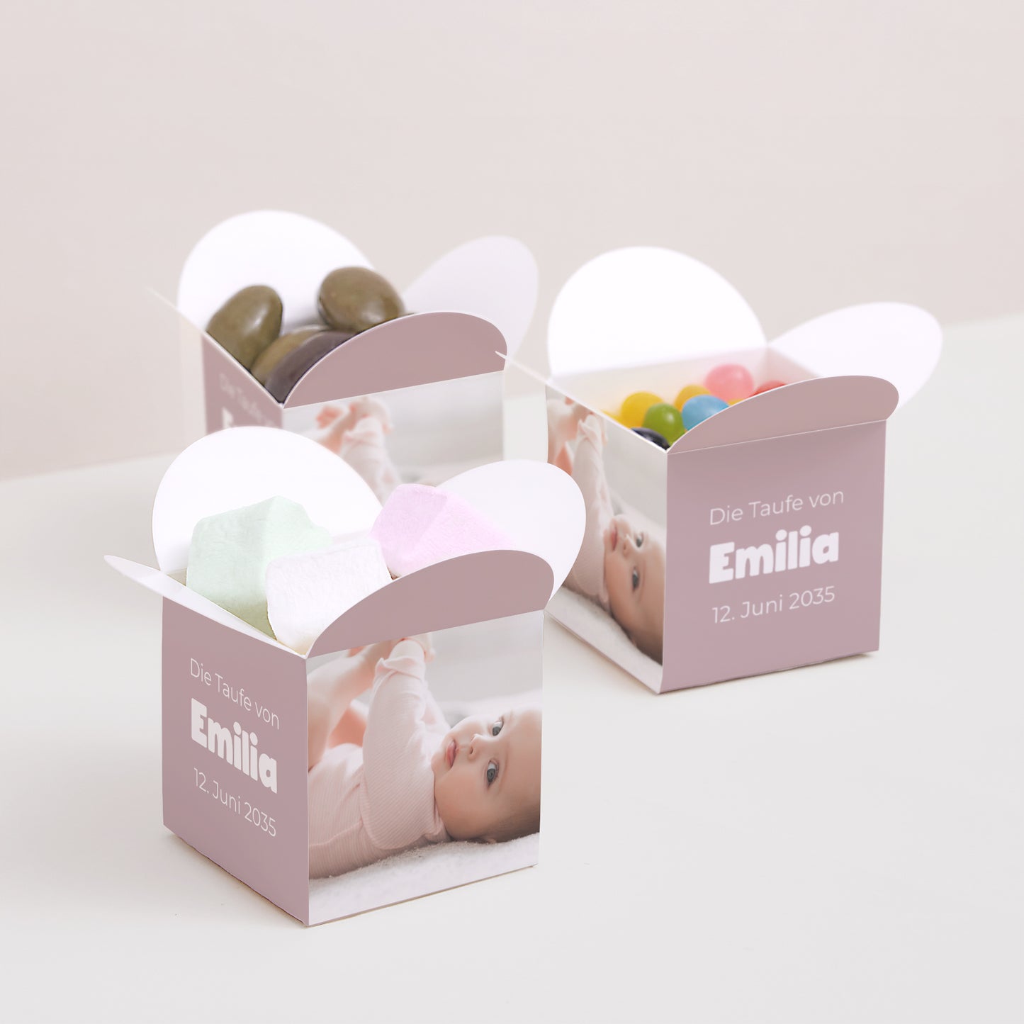 Geschenkbox Taufe Schmetterlingsöffnung Puderzuckerherz foto N° 3