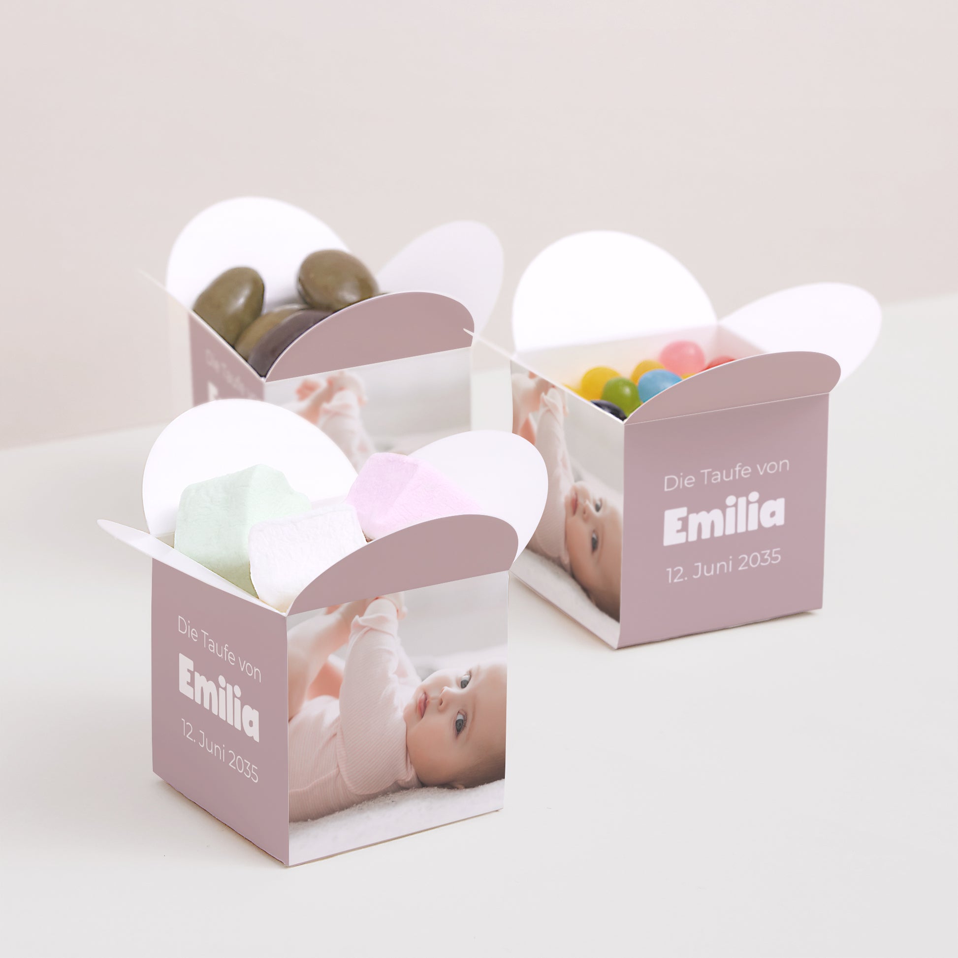 Geschenkbox Taufe Schmetterlingsöffnung Puderzuckerherz foto N° 3