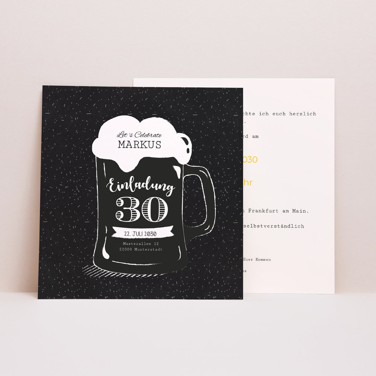 Einladungskarte Geburtstag Quadrat Pint Bier foto