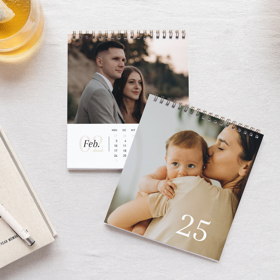 Kalender Weihnachten Büro, Staffelei Geliebte Familie foto