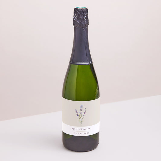 Flaschenetikett Hochzeit Landschaft Lavendelstrauß foto