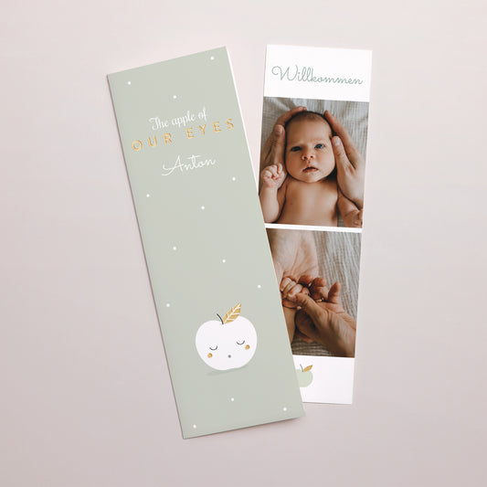 Einladungskarte Geburt Fotoautomaten Lesezeichen Goldener Apfel foto