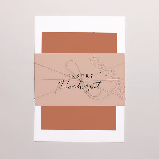 Hochzeitseinladung 3 Karten, Band Zimtfarbene Kalligraphie foto