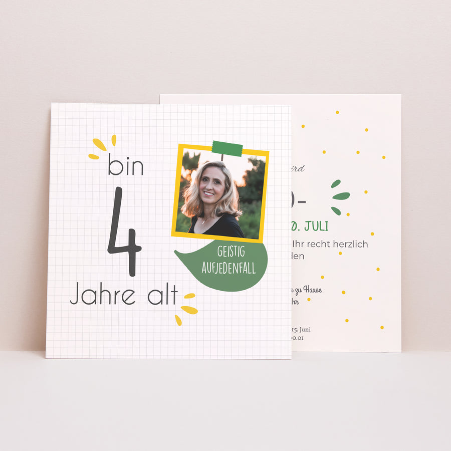 Beilegekarte Geburtstag Erwachsener Quadrat Ich bin vier Jahre alt foto