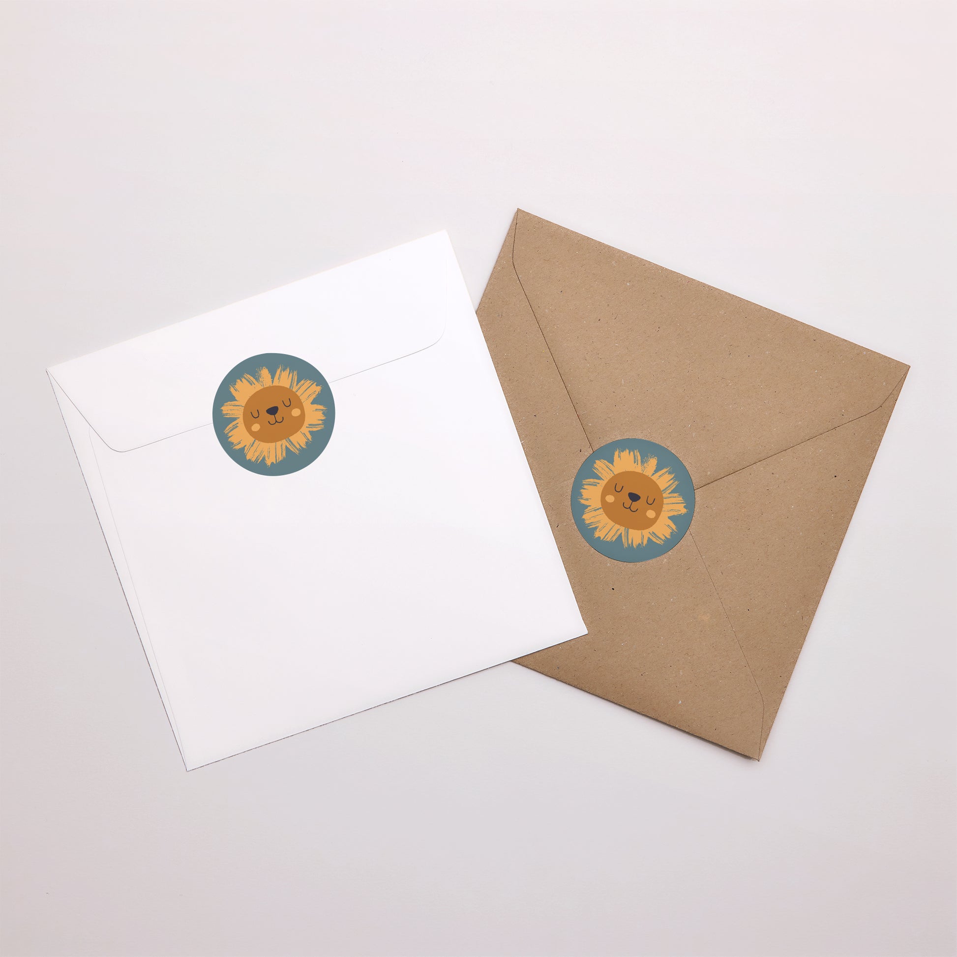 Sticker Geburt Rund Kleiner Löwe foto N° 1