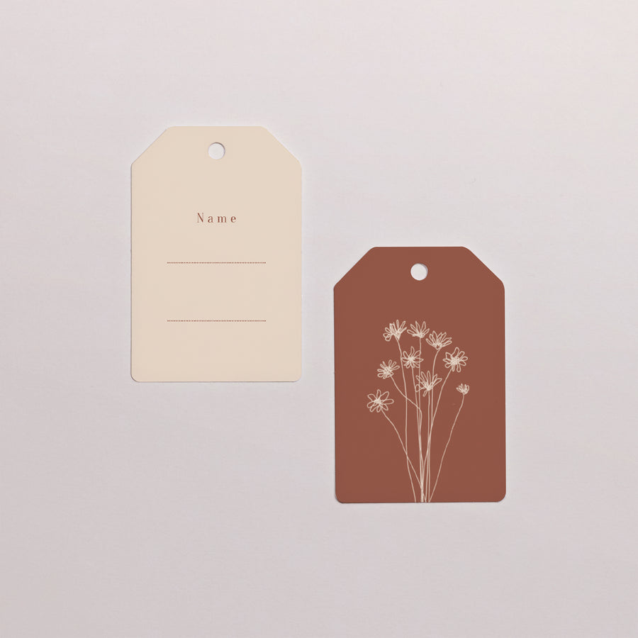 Vorgelochtes Etikett Hochzeit Fähnchen Silhouette - Feldblumen foto