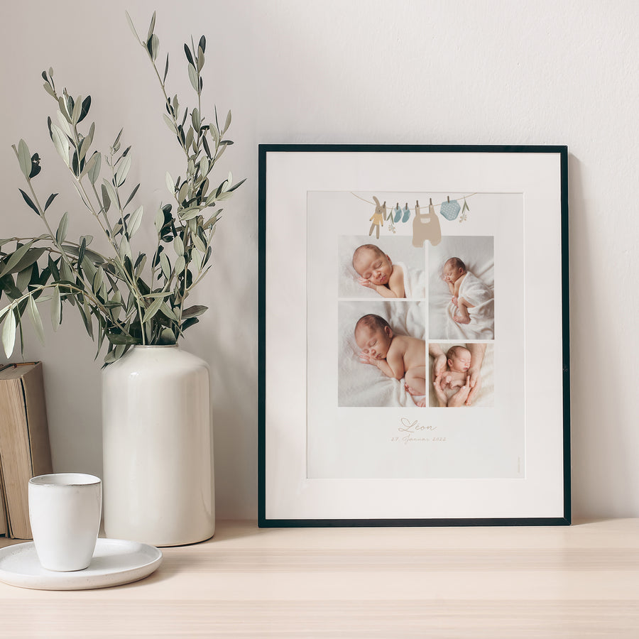 Poster Geburt Porträt Kleine Jungenkleidung auf der Wäscheleine foto
