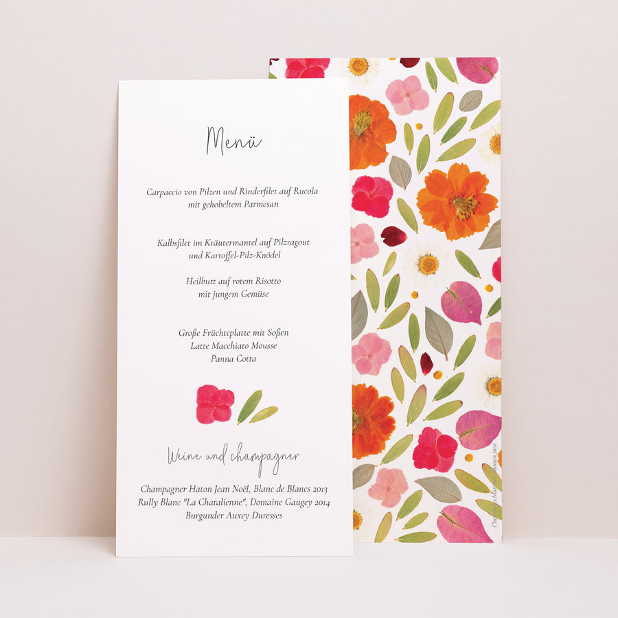 Menükarte Hochzeit Panoramatisches Porträt Herbarium-Blüten foto