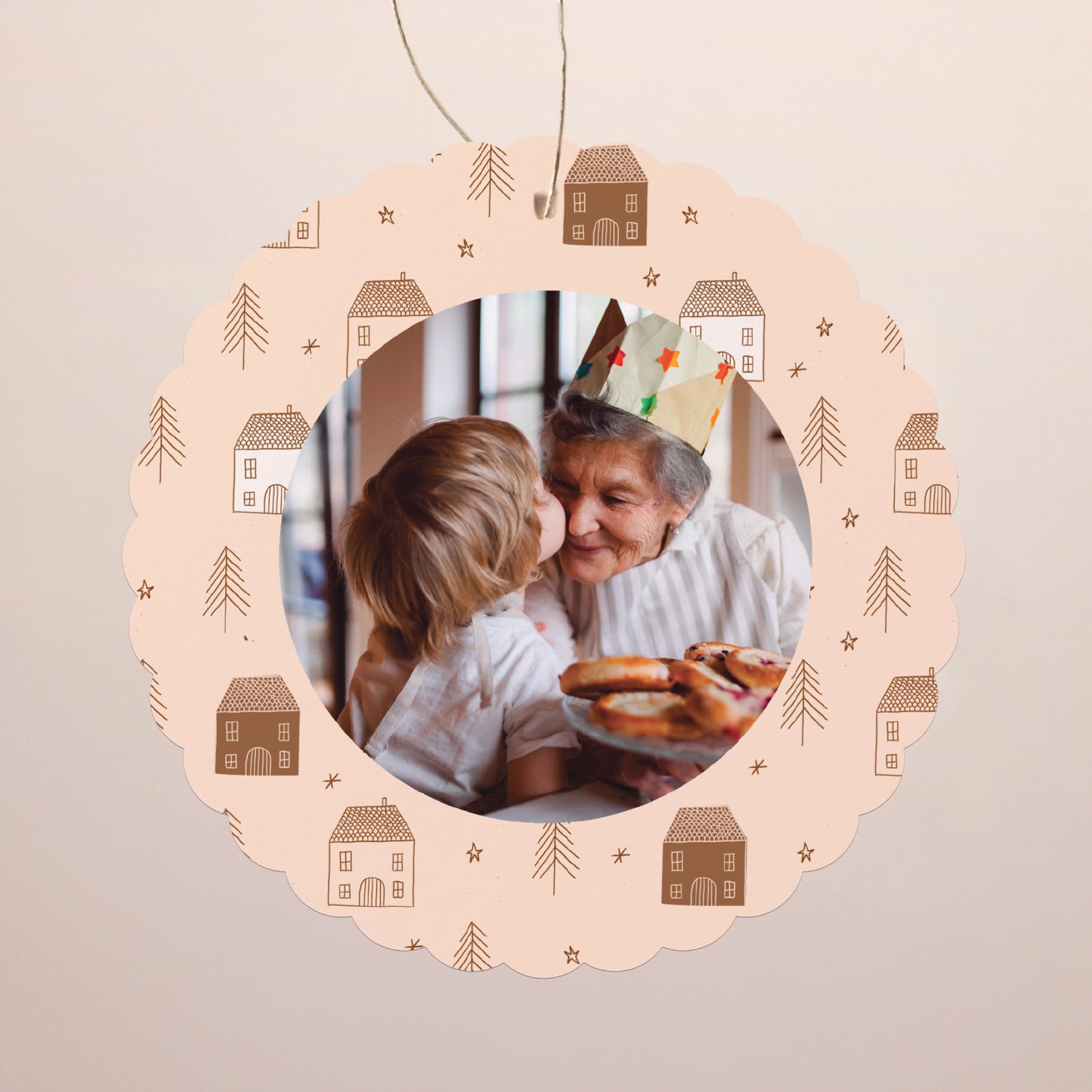 Weihnachtskarte Weihnachten Zum Aufhängen Winterhäuschen foto N° 1