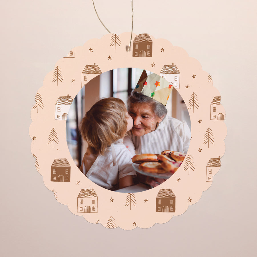 Weihnachtskarte Weihnachten Zum Aufhängen Winterhäuschen foto