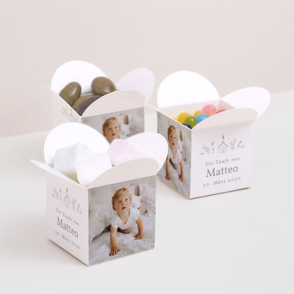 Geschenkbox Taufe Schmetterlingsöffnung Blaues skizziertes Kirchengebäude foto N° 3